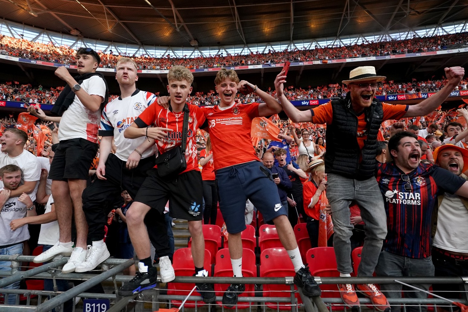 Luton Town promoted to the Premier League