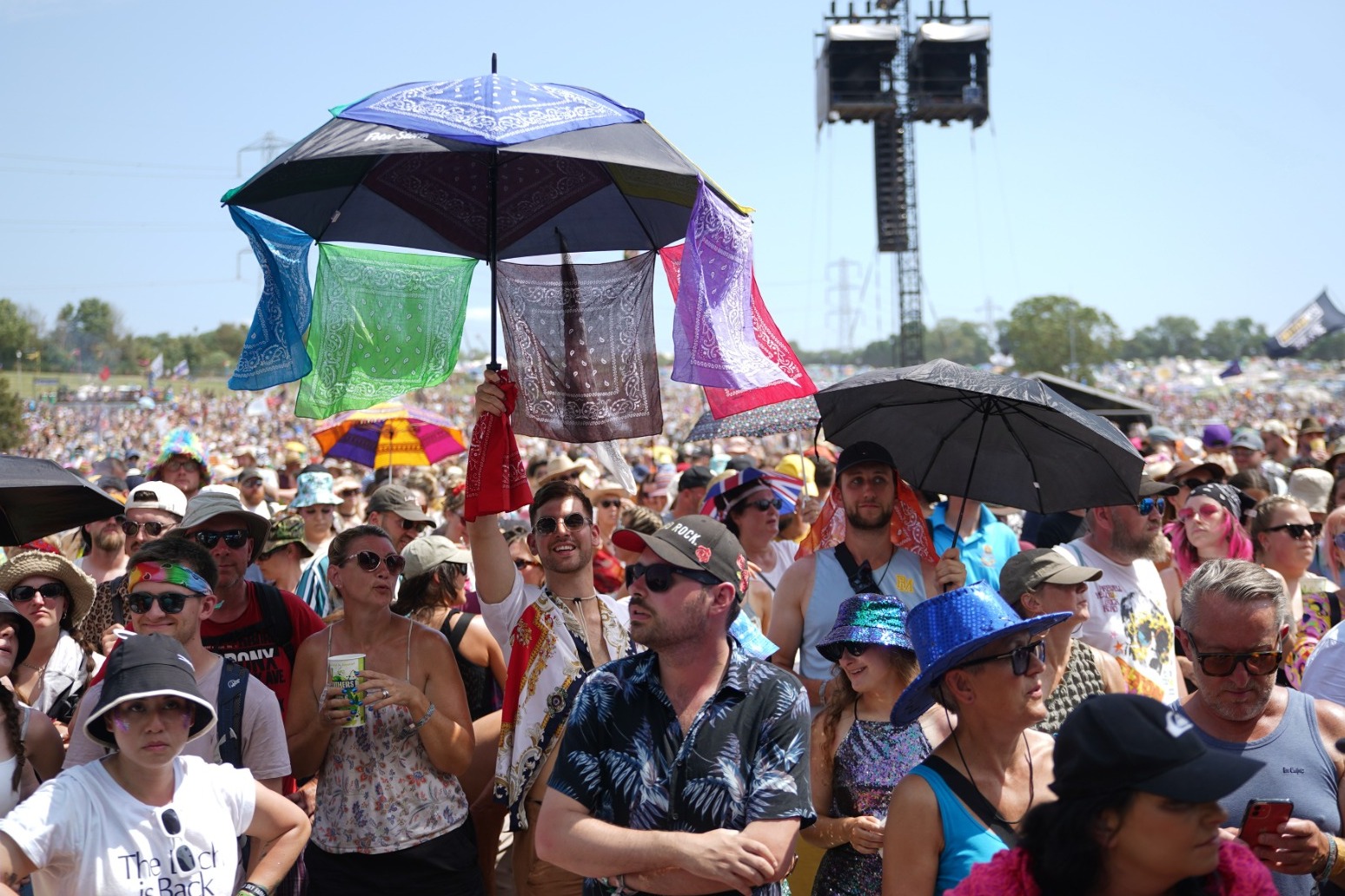 Death reported at Glastonbury festival 