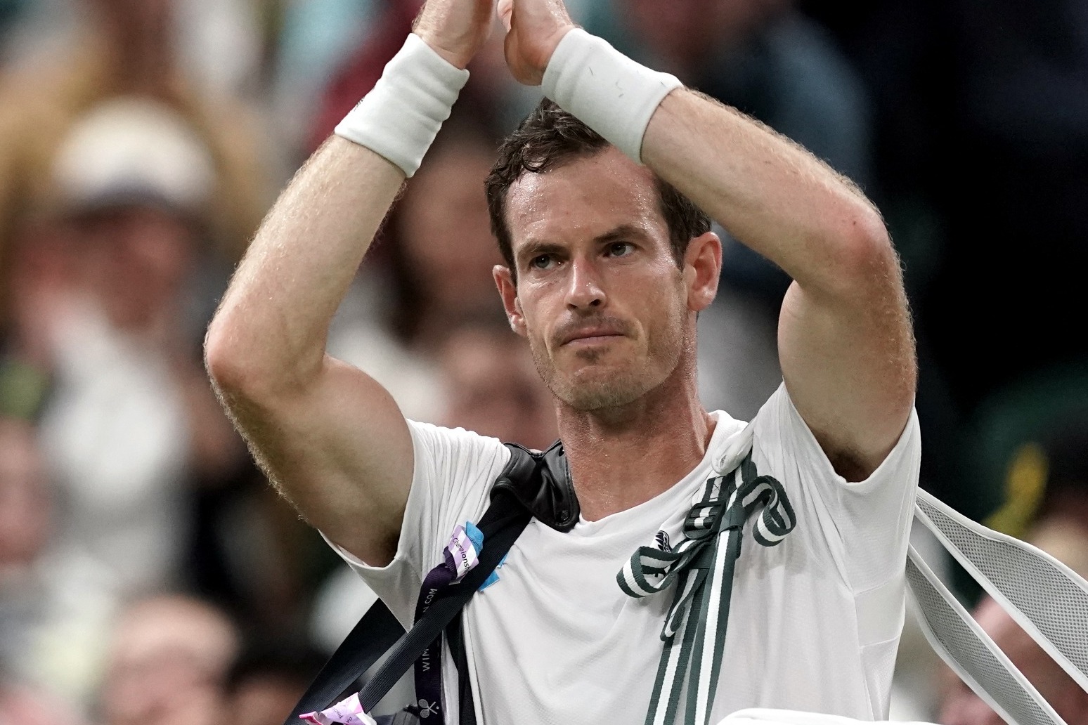 Murray leads 5th seed but must come back on second day to complete victory 