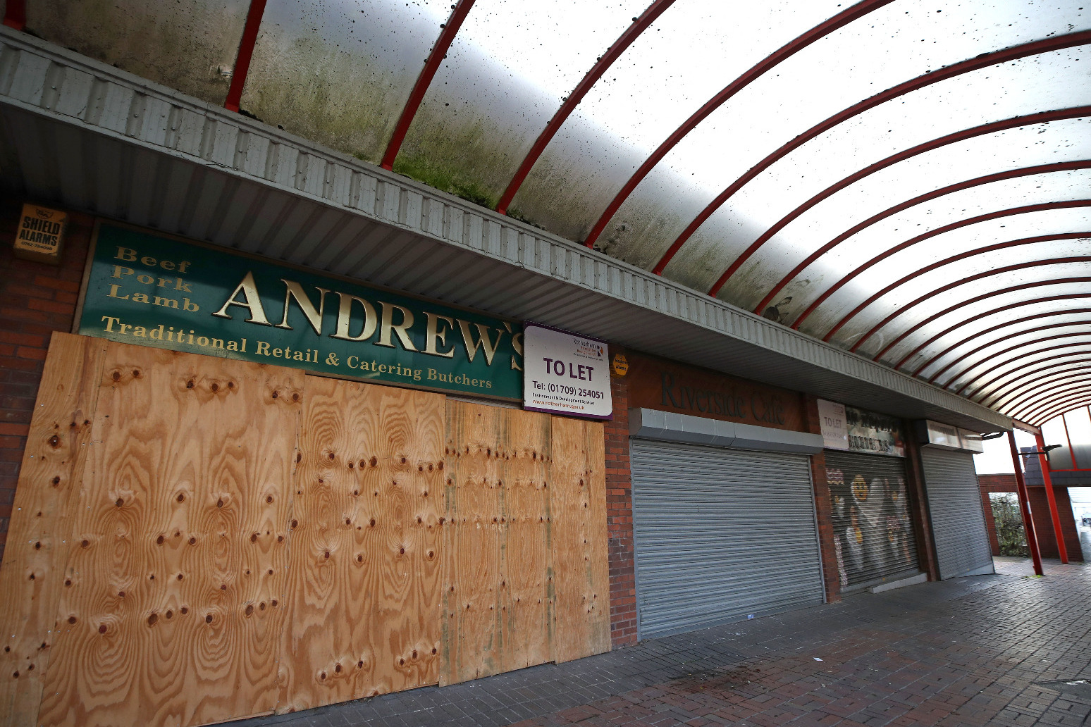 Britain loses 6,000 storefronts in five years 