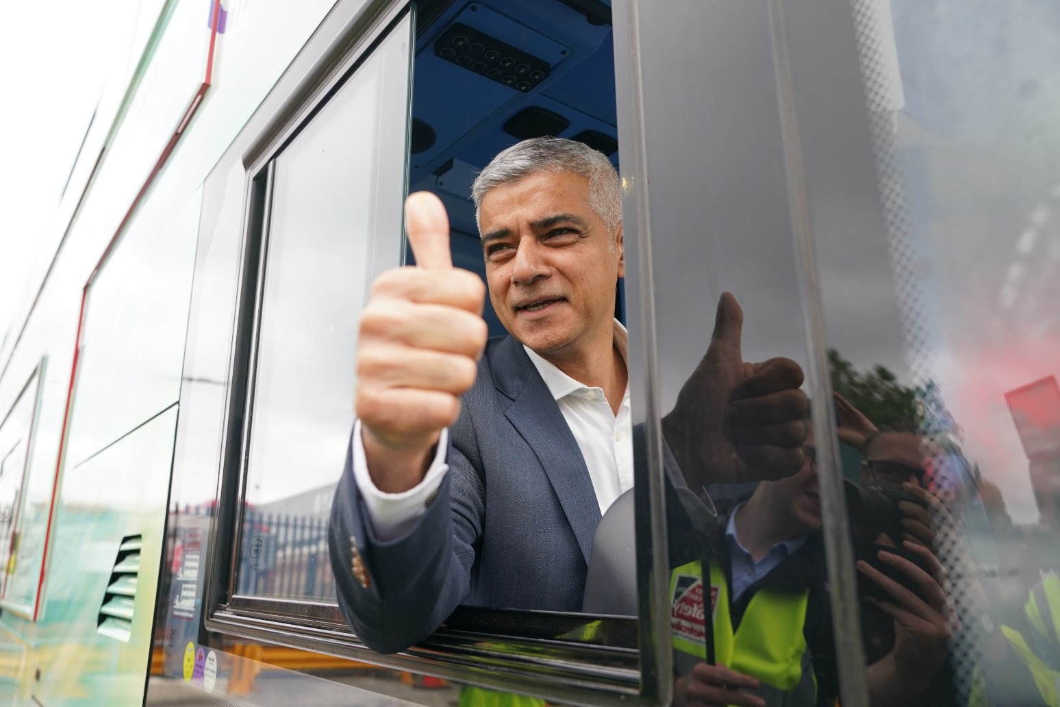 Sadiq Khan refuses to ‘water down’ Ulez as he steps up financial support 