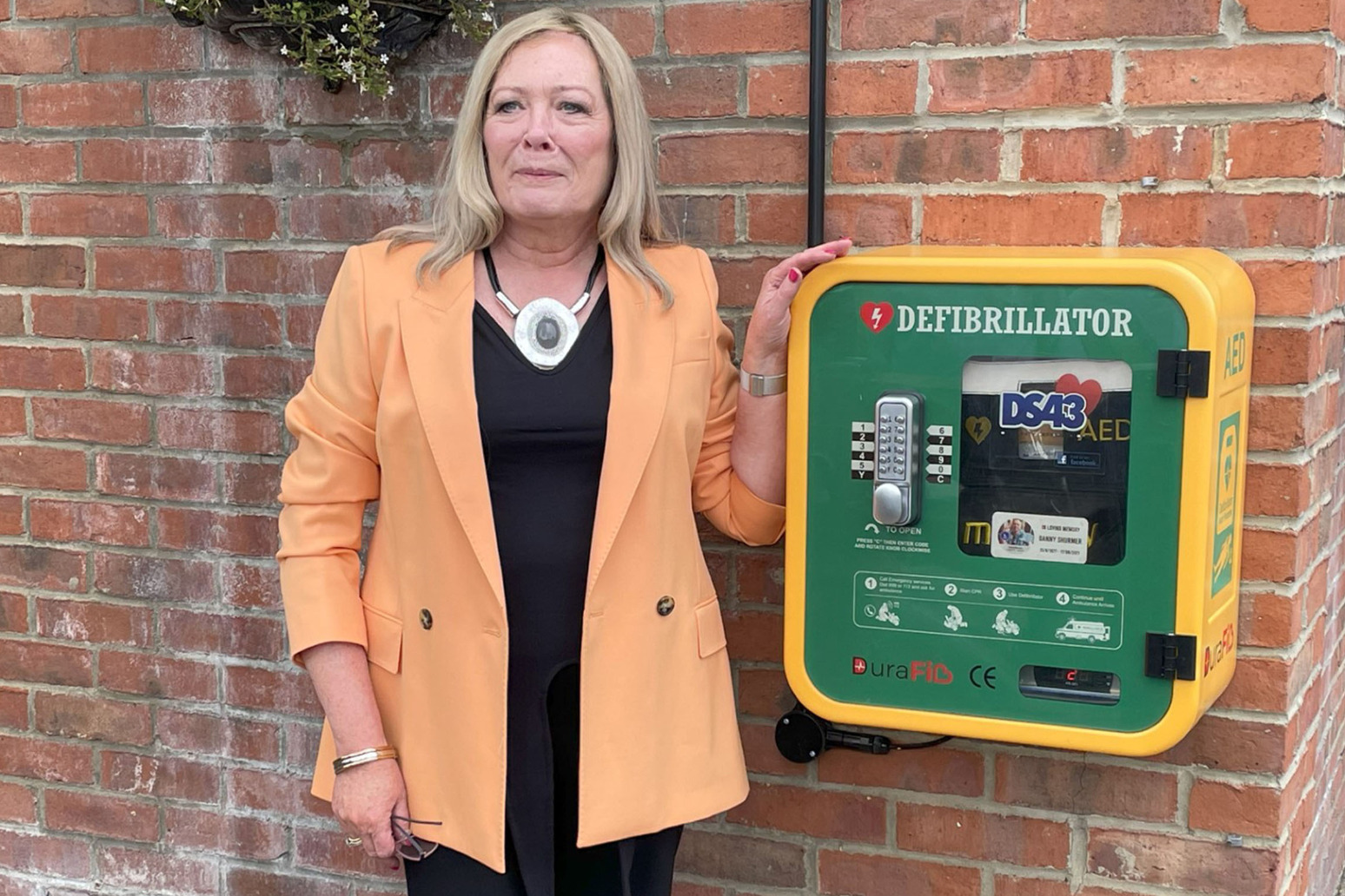 Campaigners call for more equal access to defibrillators 