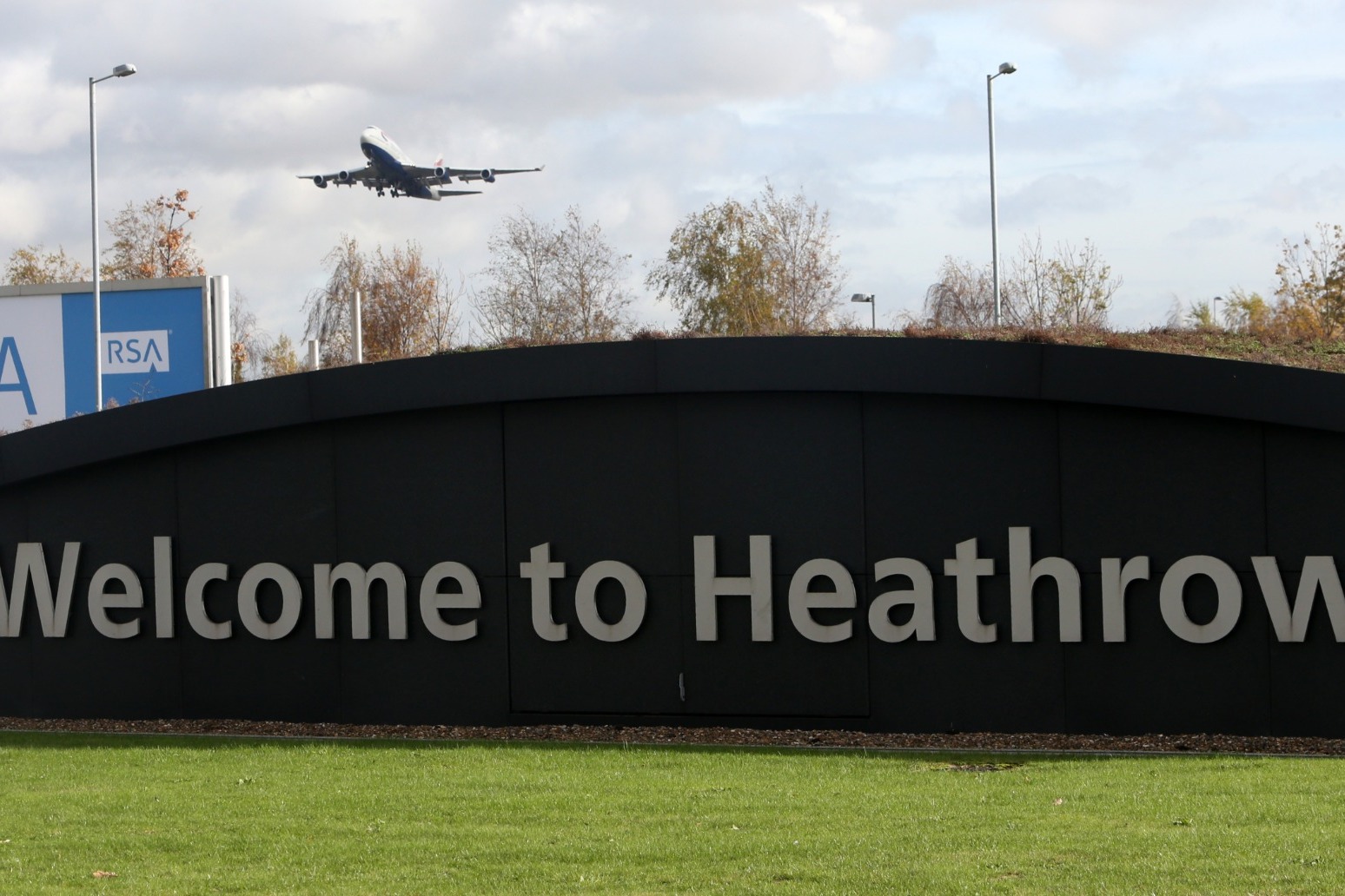 Competition regulator proposes Heathrow charges are reconsidered 