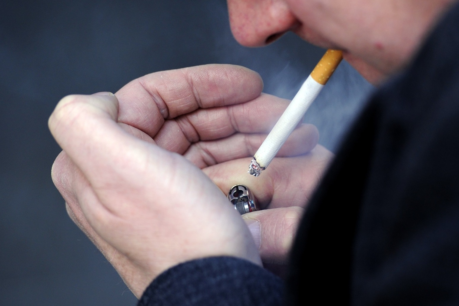Majority back plans to crack down on smoking 