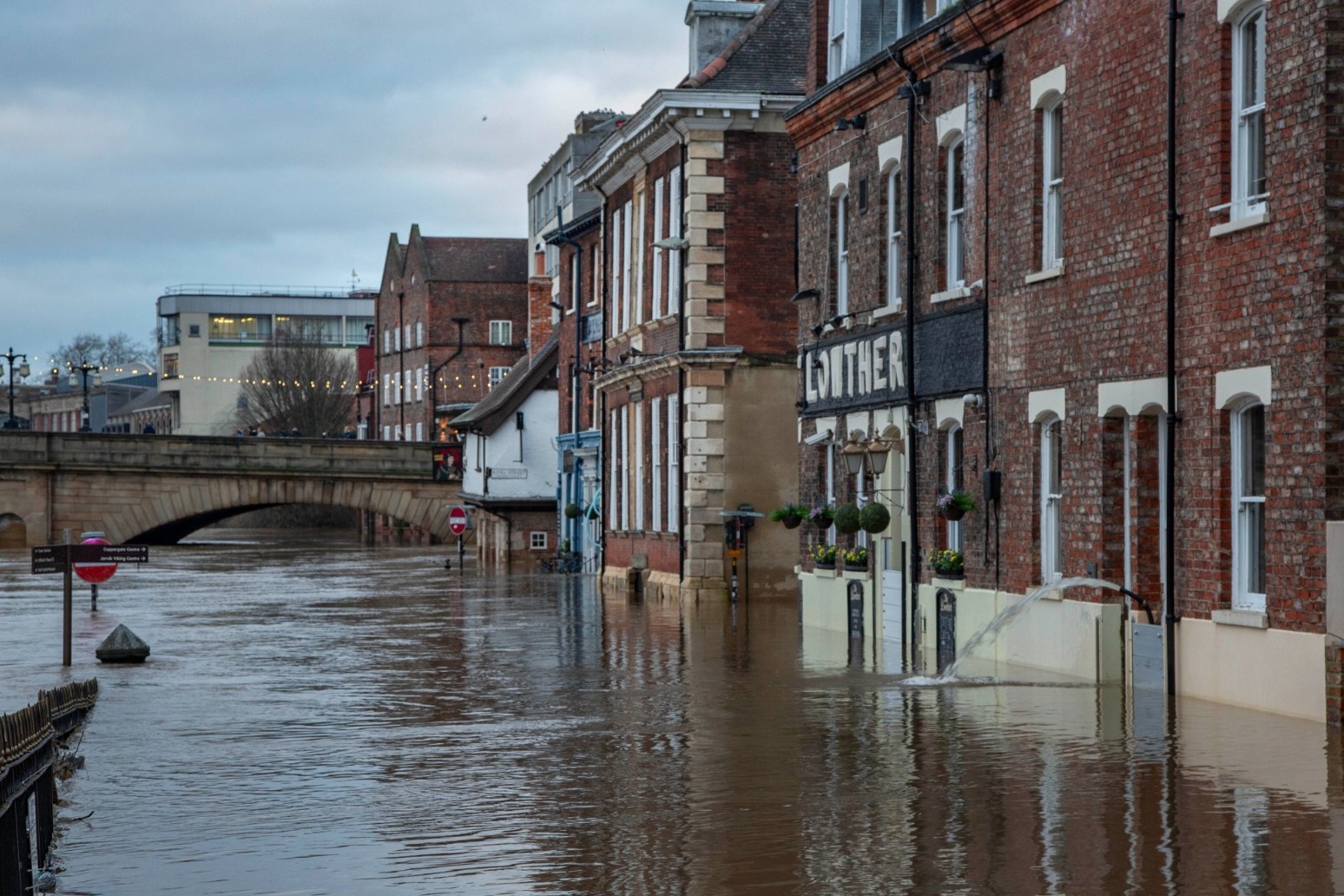 Vigilance urged as flooding expected to continue, Environment Agency warns 