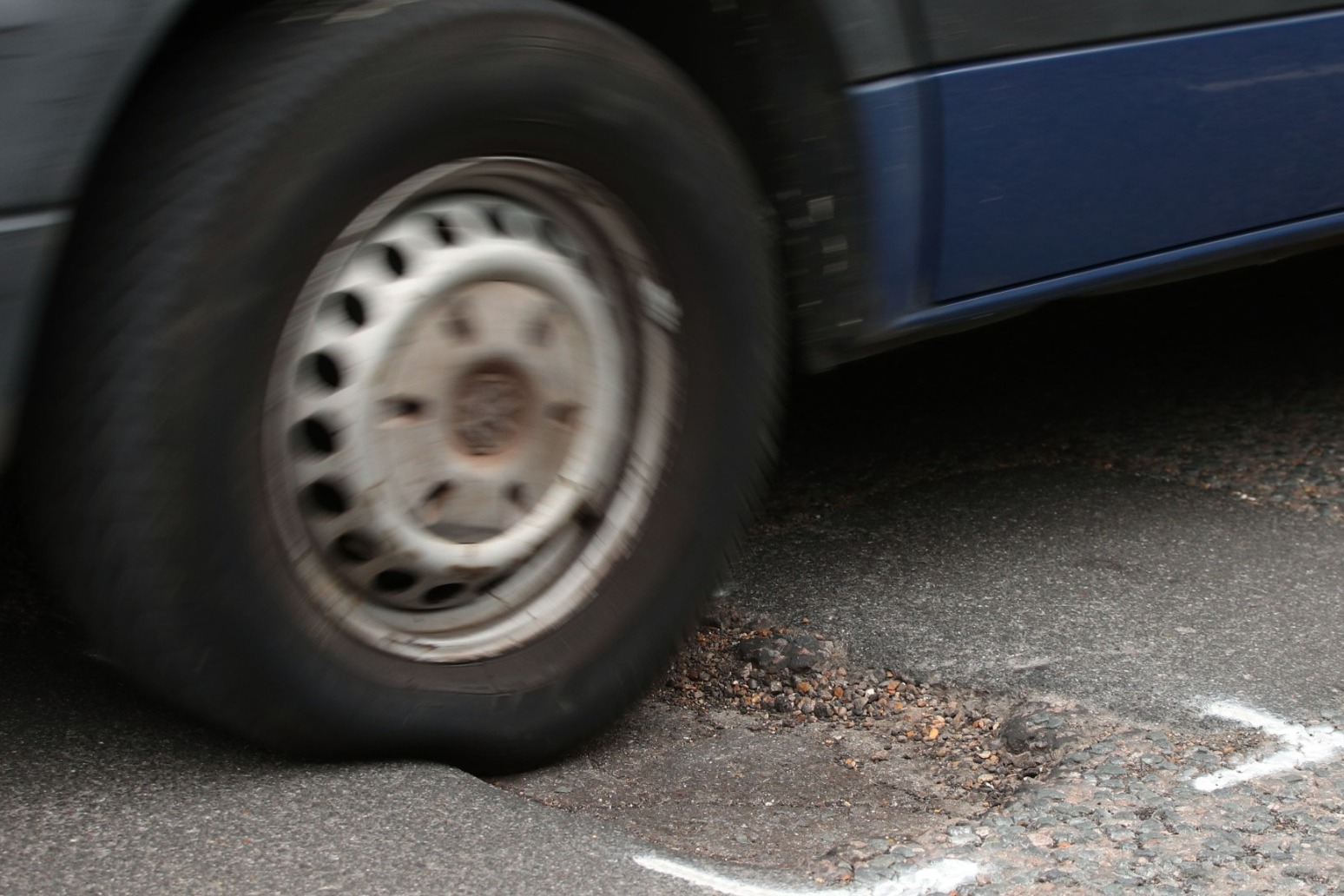 Pothole breakdowns reach five-year high 