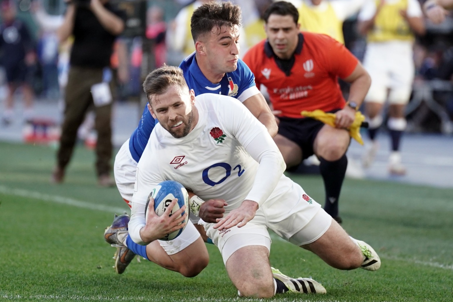 England see off impressive Italy in Rome opener 