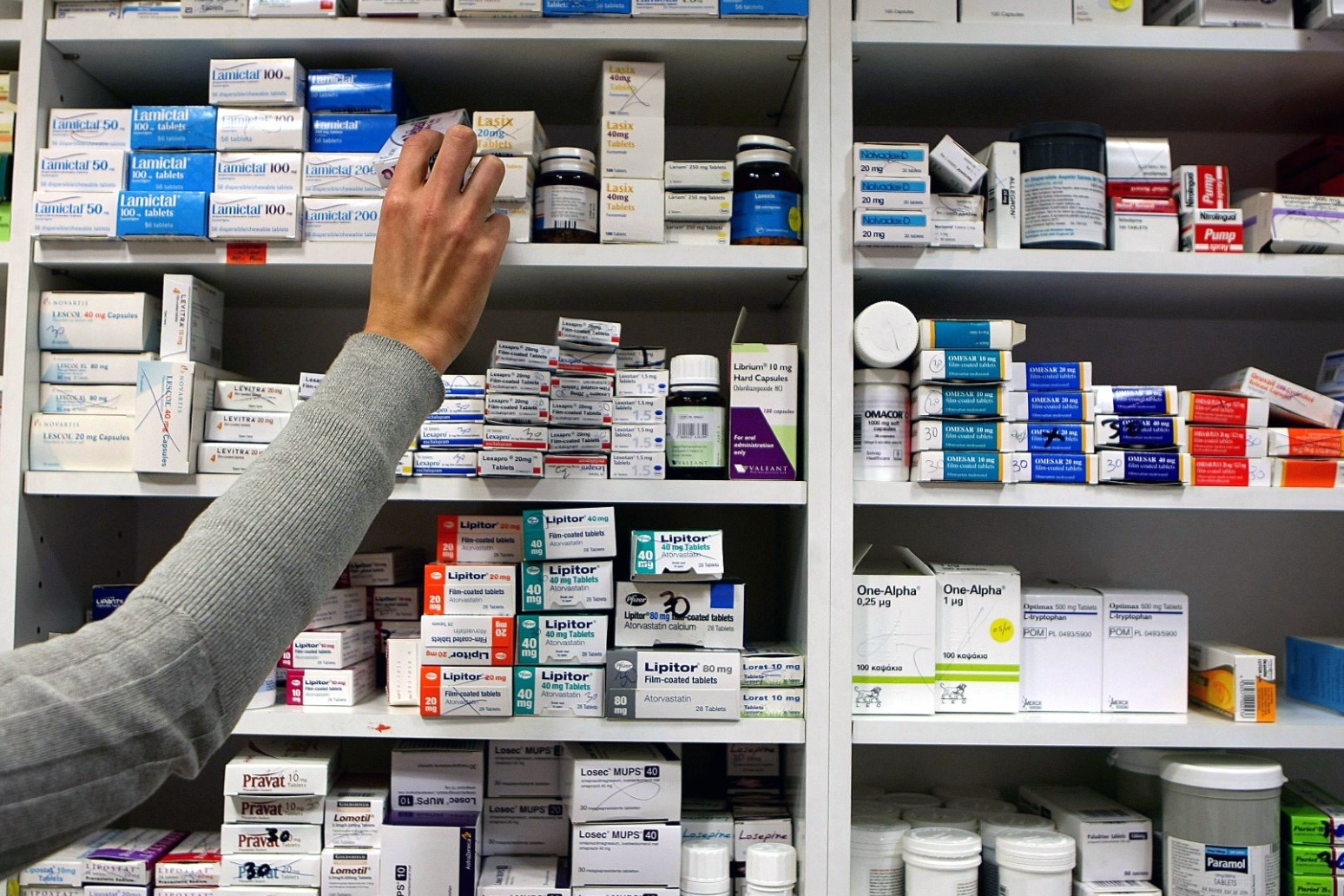 Hundreds of pharmacy closures revealed 