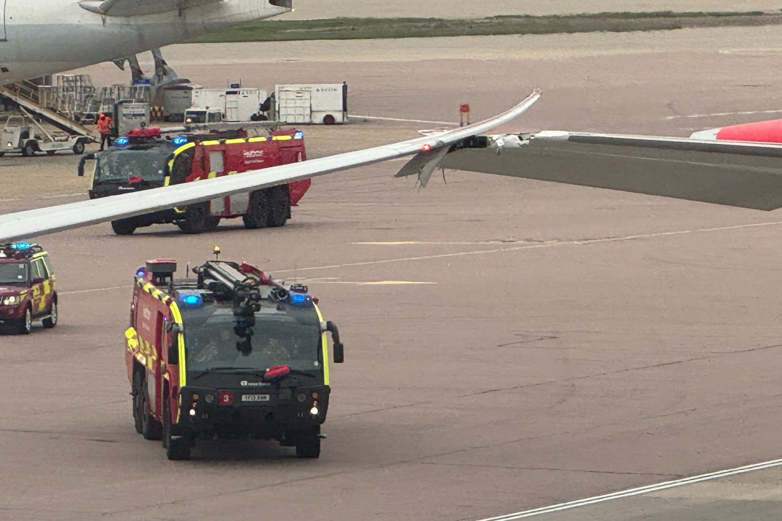 Investigation launched as planes collide at Heathrow 