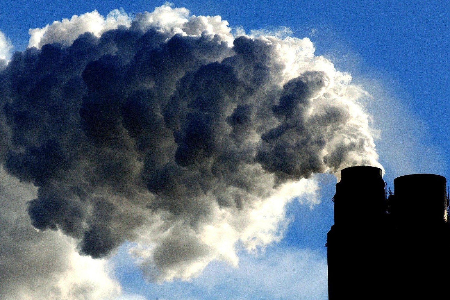 Scientists hail ‘exciting’ greenhouse gas-storing material 