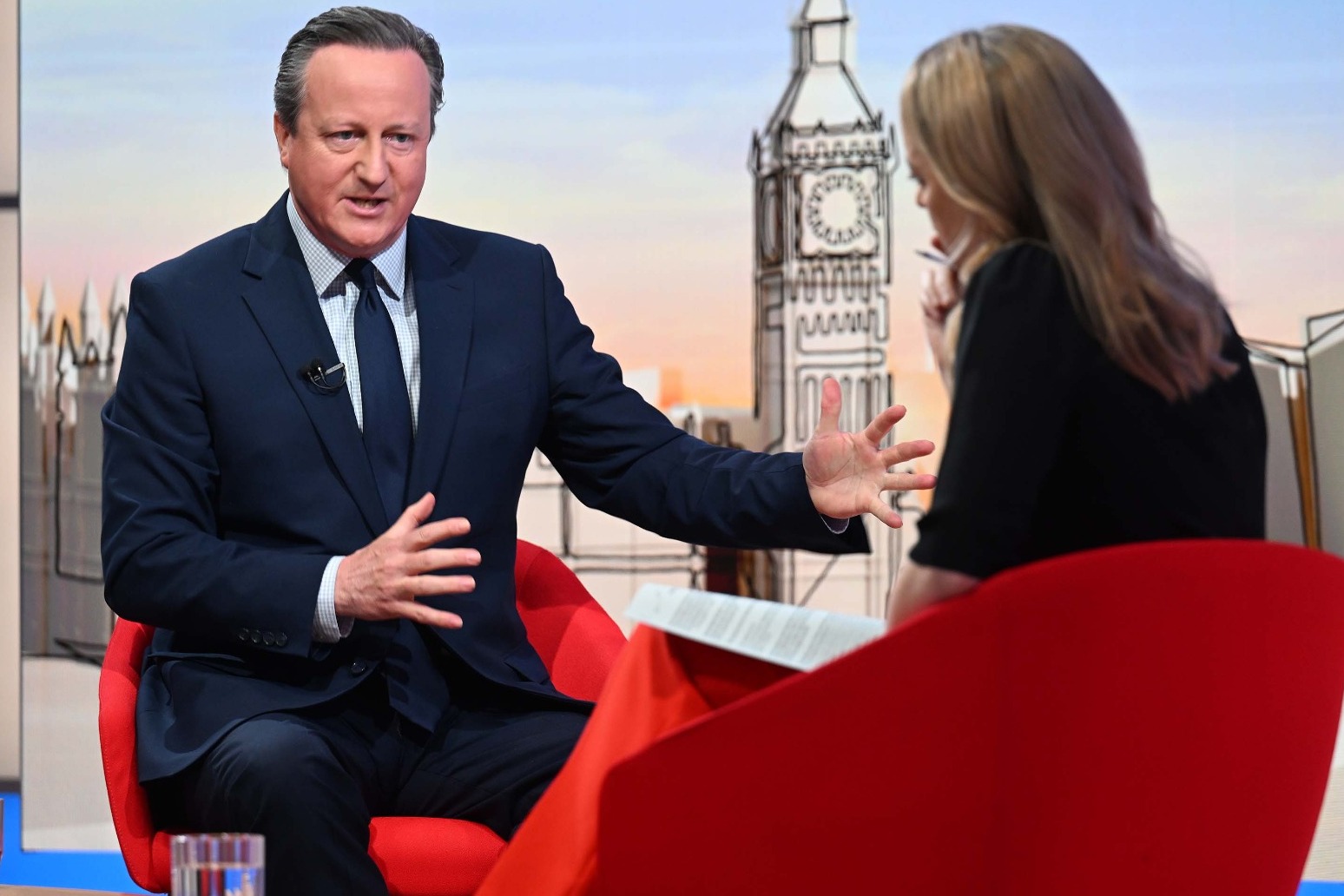David Cameron guards against halting arms exports to Israel