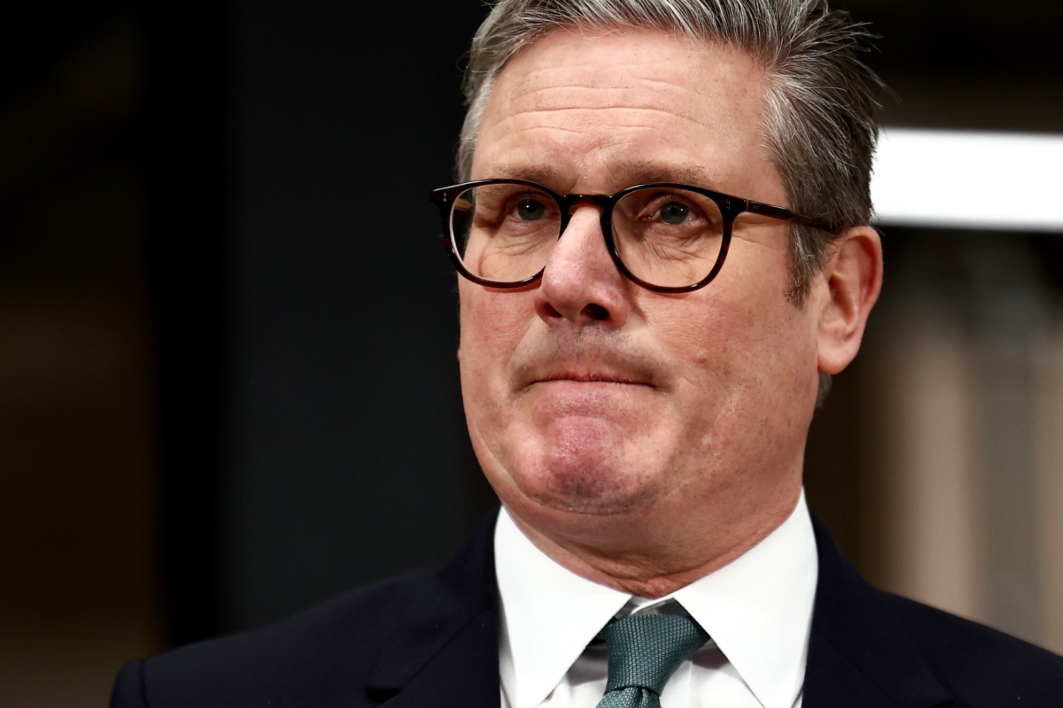 Starmer to host Iraqi PM for talks on migrant returns 