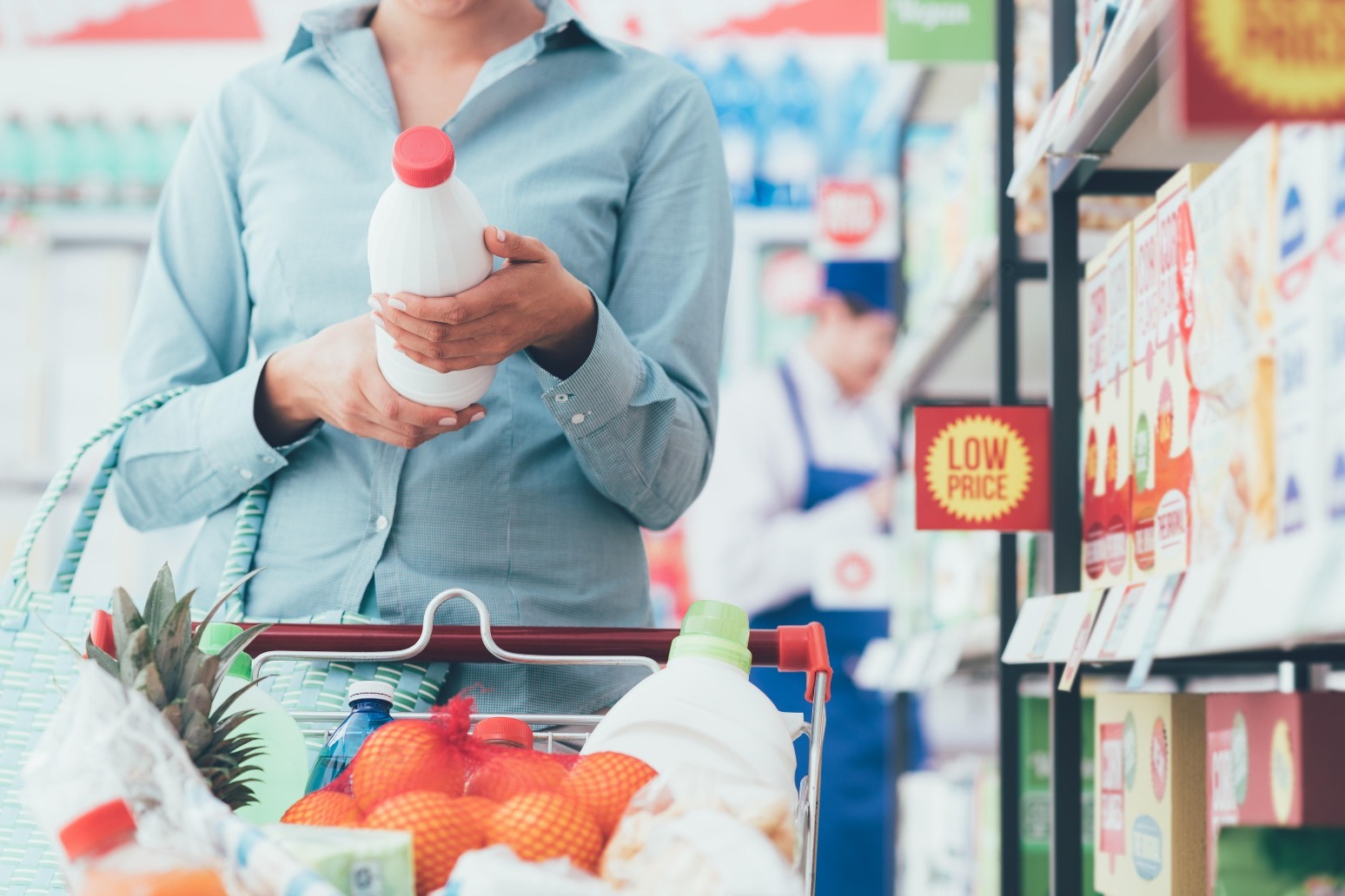 Food industry workers say they are not paid enough to afford basics – report