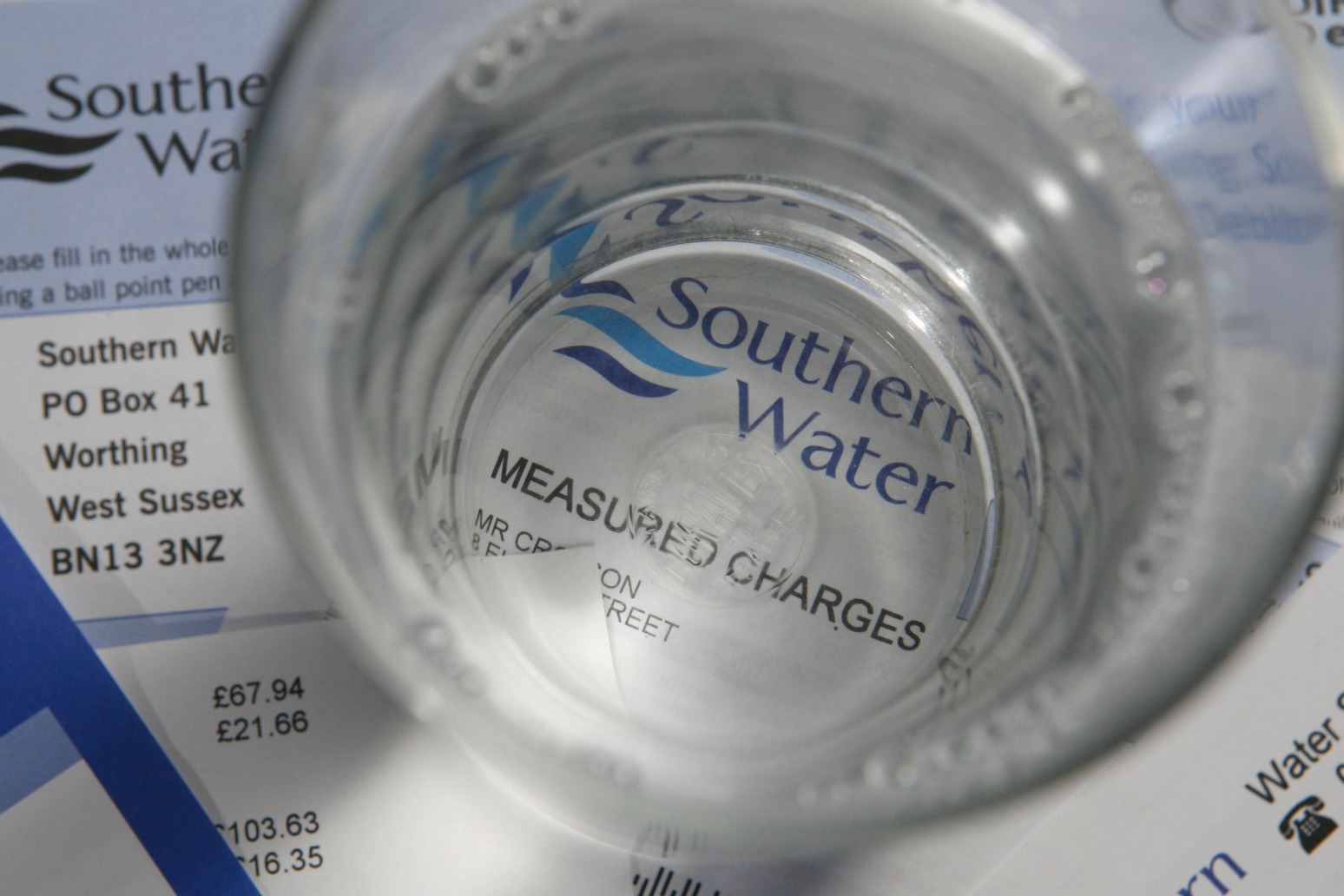 Ex-Southern Water boss charged with conspiracy to defraud over water tests 