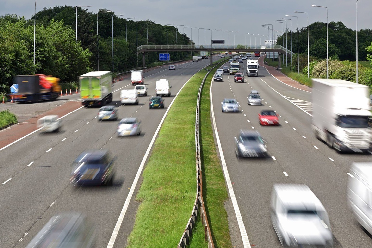 Congestion warning as festive traffic set to peak with 24.4m car trips