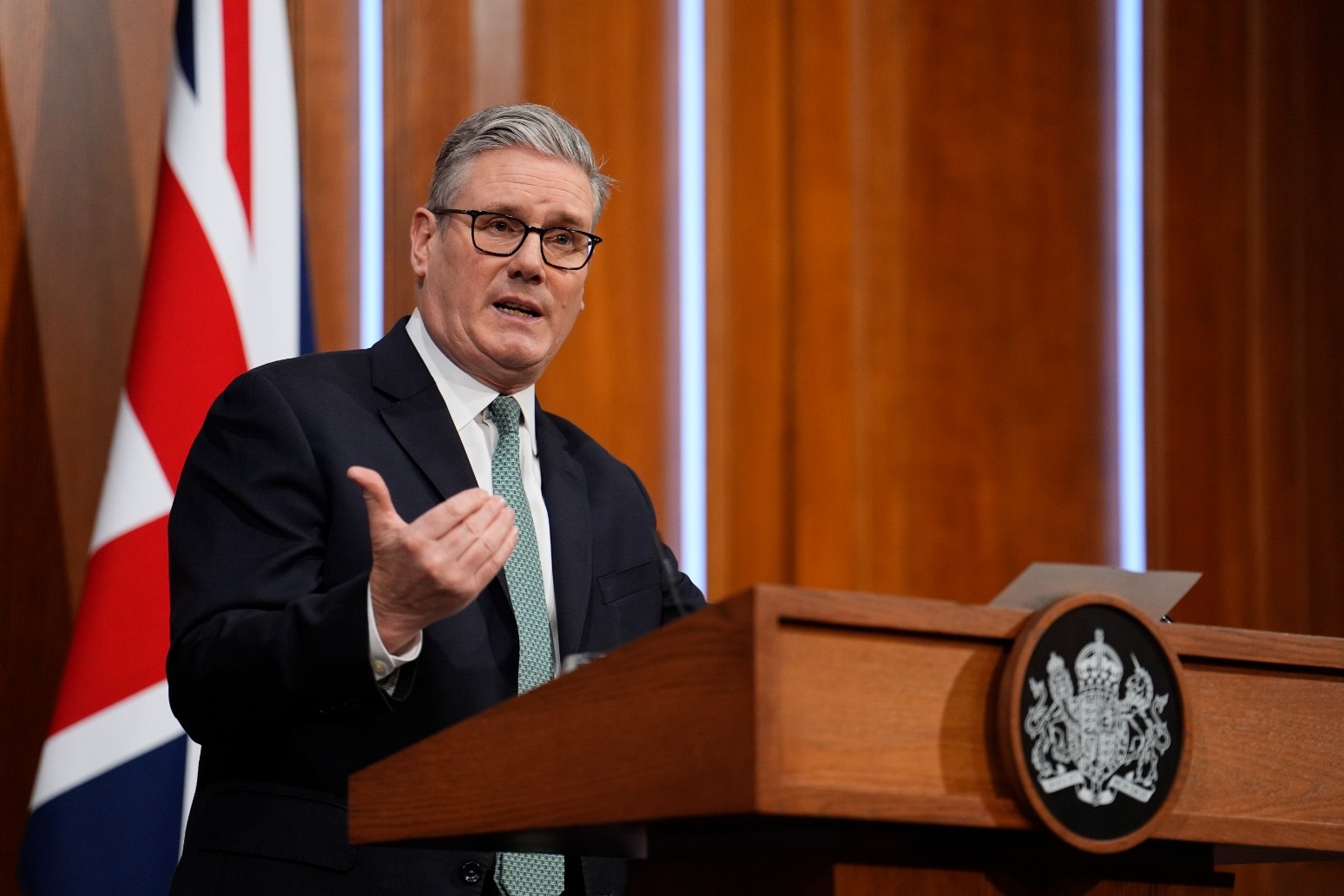 Trump steps up tariff threat over Greenland as Starmer appeals for calm 