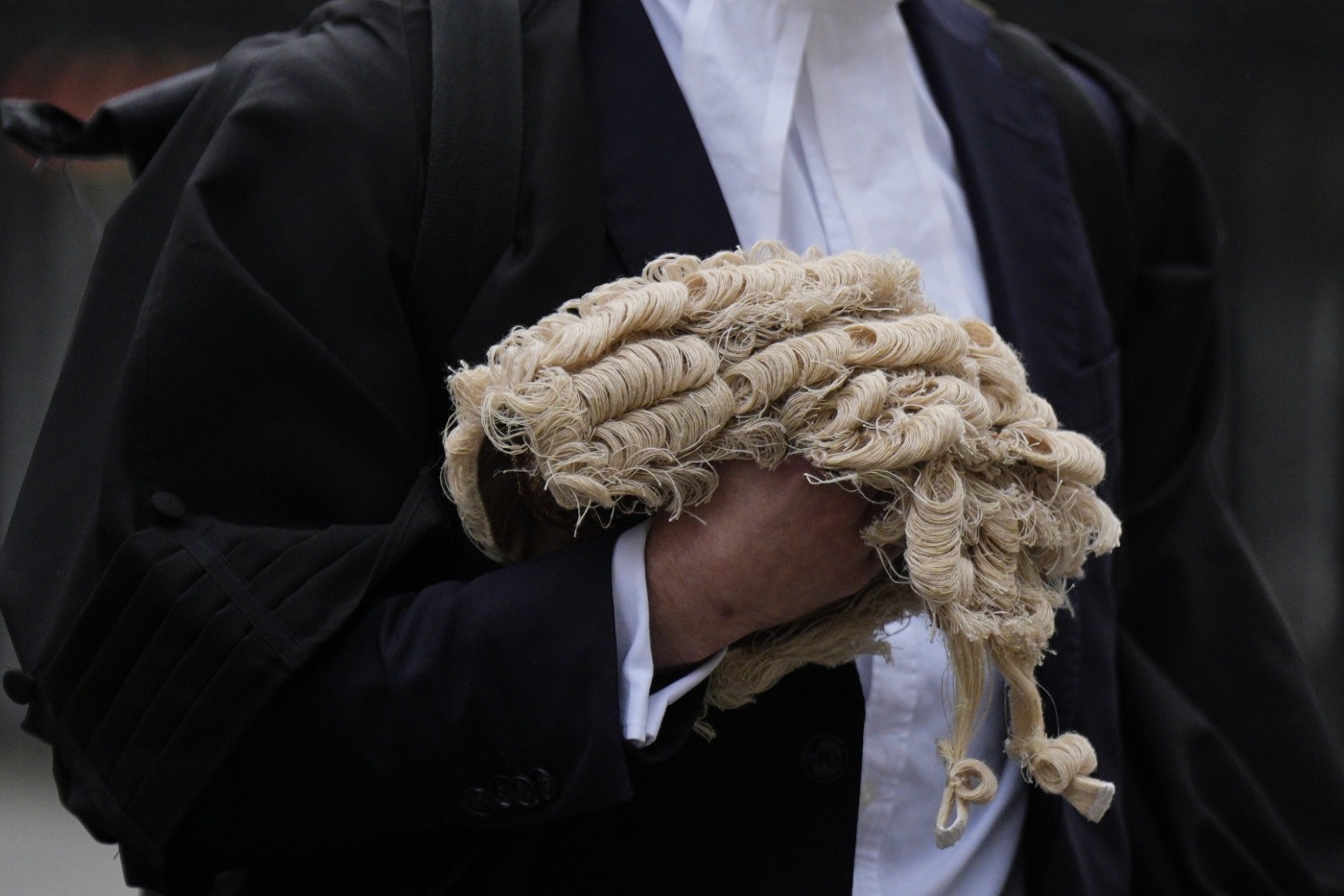 Government pledges £1.5m boost for barrister training to tackle courts backlog