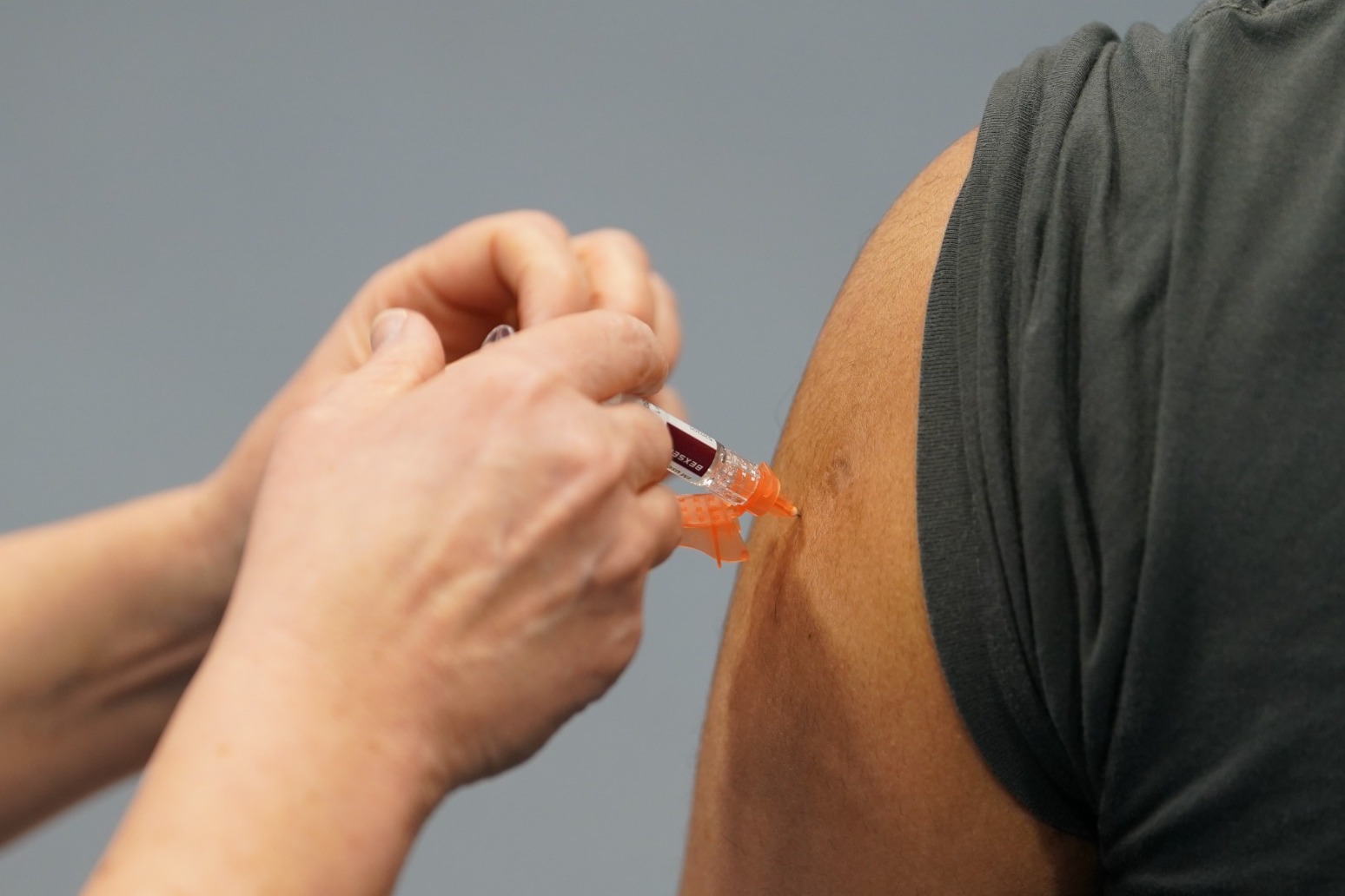 Meningitis B: Jabs and antibiotics offered as three cases found in Weymouth