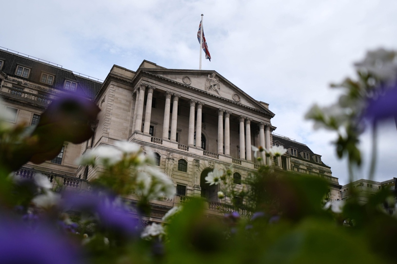 UK inflation remains steady prior to impact of Iran conflict