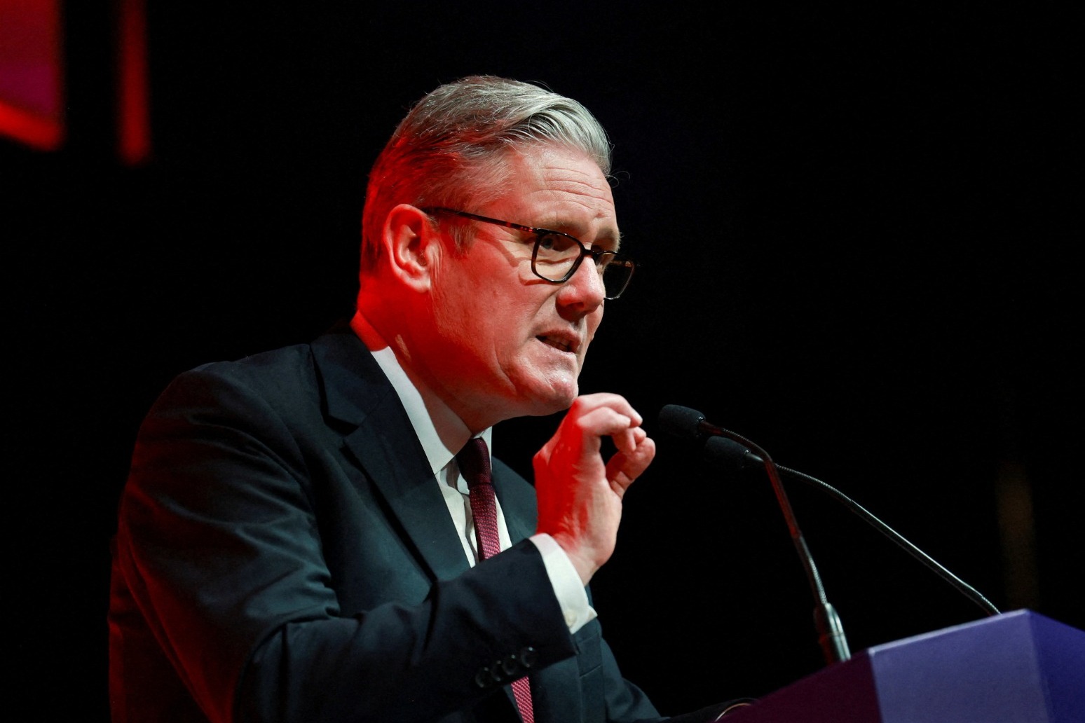 MPs reject bid to investigate claim PM misled Commons over Mandelson appointment