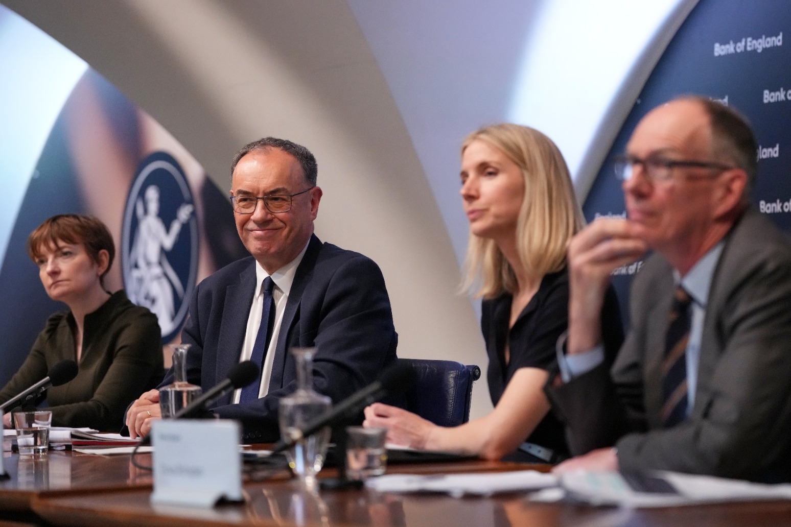 Bank signals interest rates could rise as Iran war to push up cost of living 