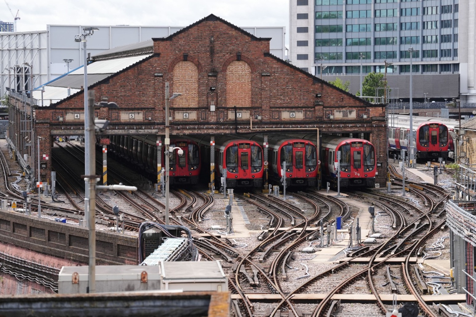 Travel Disruption As Tube Drivers Stage Second Strike Of The Week