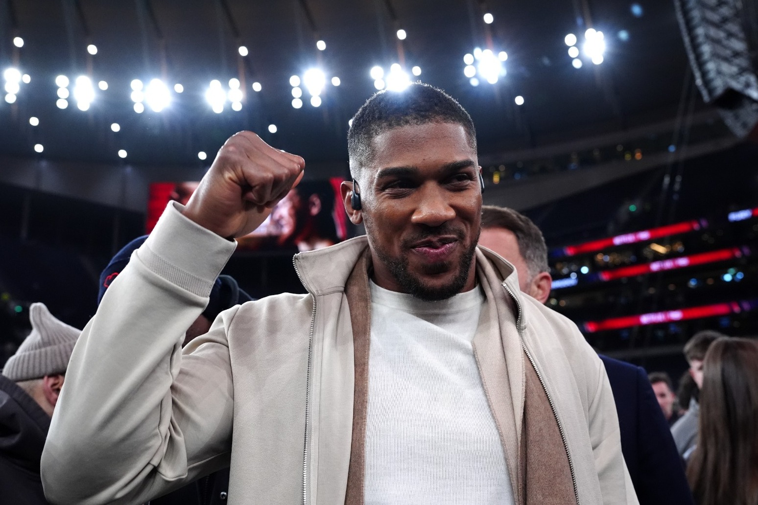 Anthony Joshua musters comeback win over Kristian Prenga