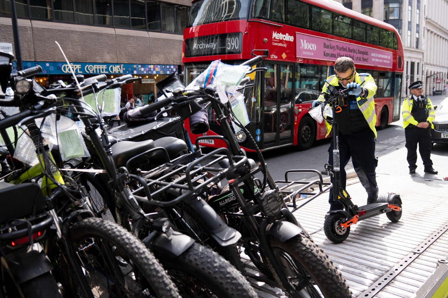 Met rolls out new testing kits to crack down on illegal e-bikes and e-scooters 