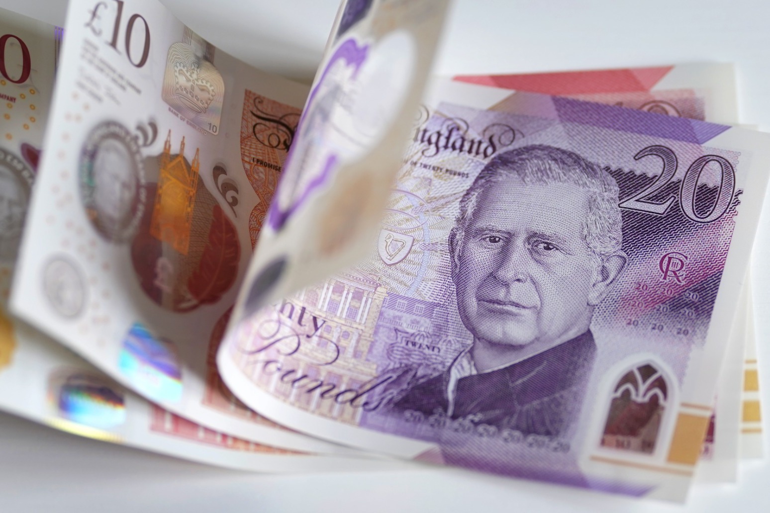 World Cup and June’s heatwave help UK economy withstand Iran war pressures