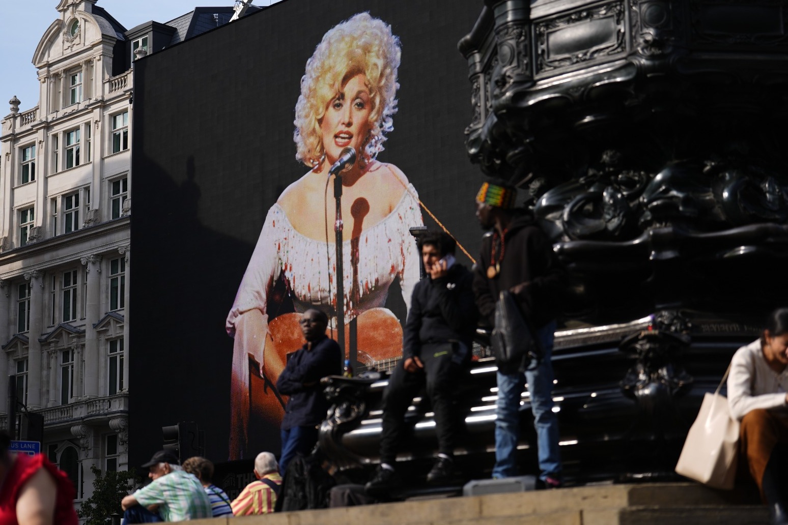 Dolly Parton’s sister says there is no family ‘feud’ after nephew was fired