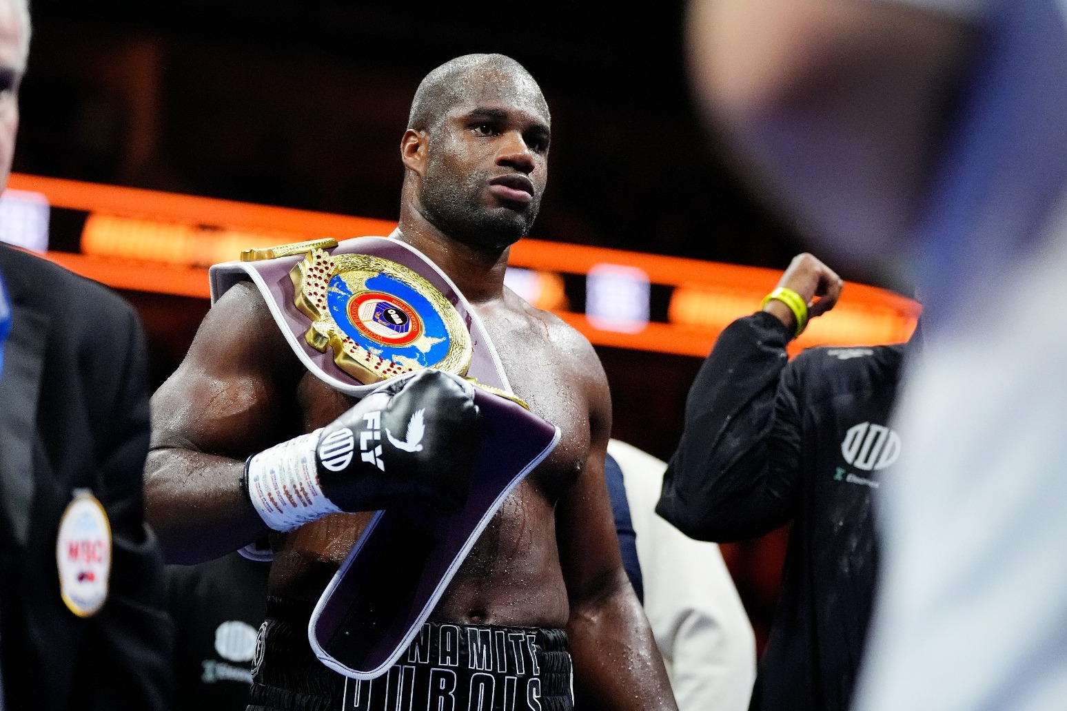 Daniel Dubois retains WBO world title with brutal second-round stoppage