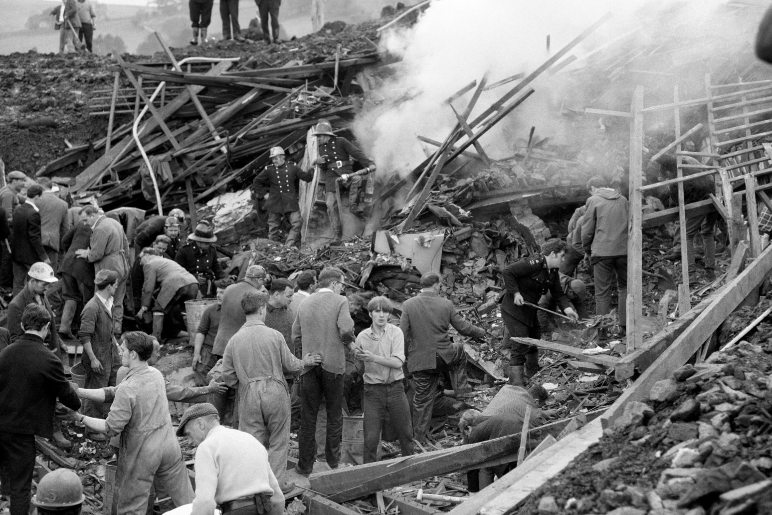 Royals join families and survivors to mark 60th anniversary of Aberfan disaster