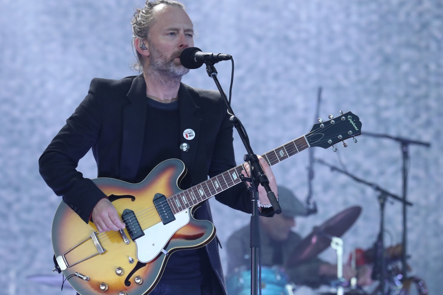Guitarist Ed O\'Brien addresses Radiohead charity show plans 