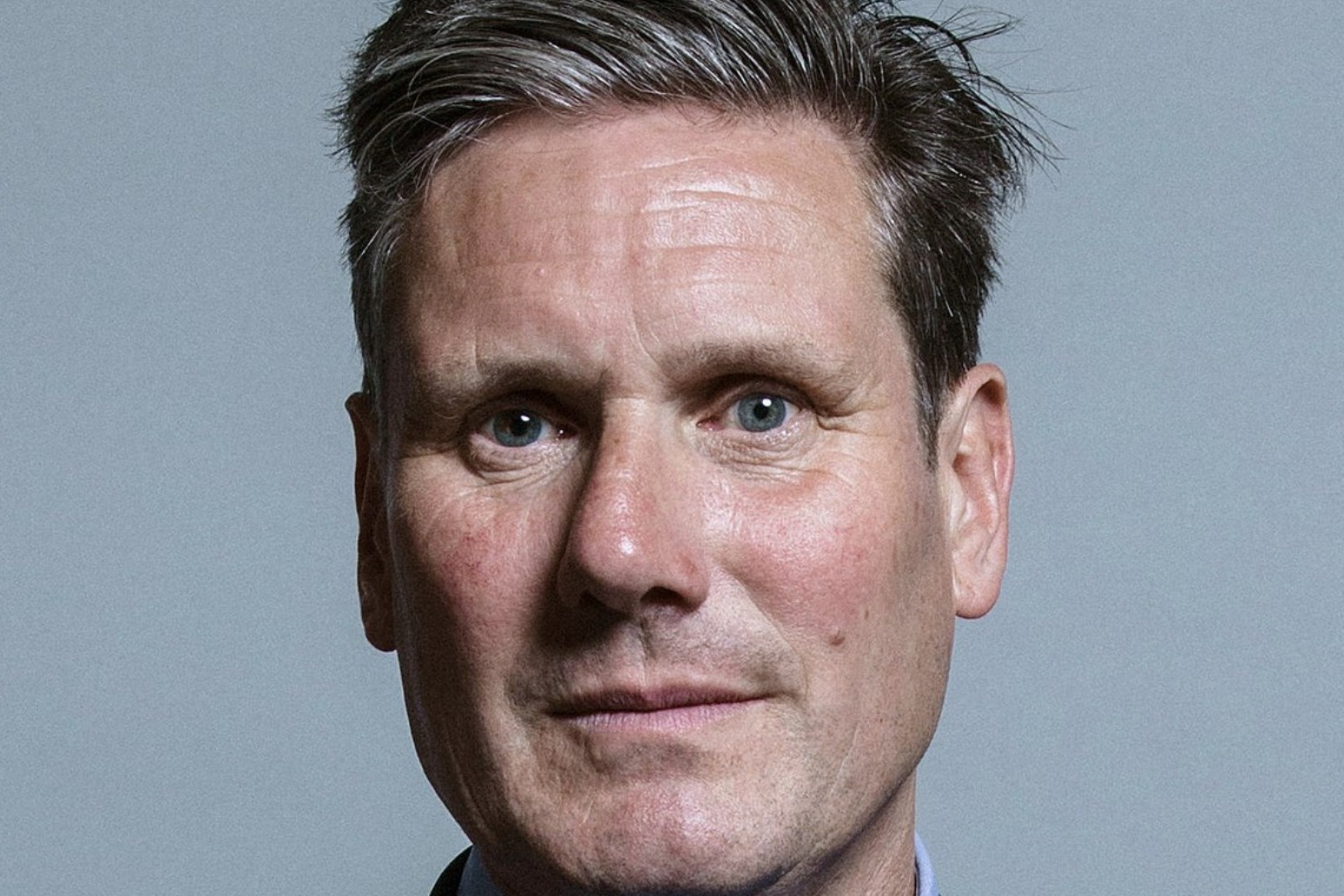 Starmer secures narrow victory to implement Labour leadership reforms. 