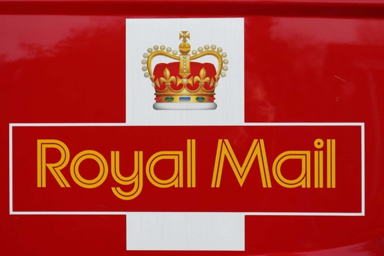 Royal Mail axing 2,000 management jobs in coronavirus cost-cutting drive 