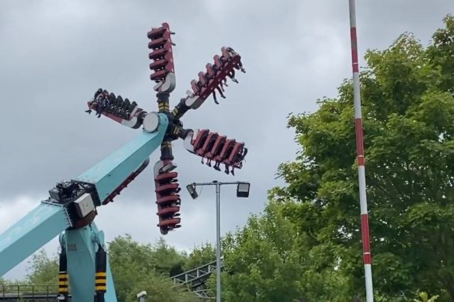 Thorpe Park remains closed after stabbing 