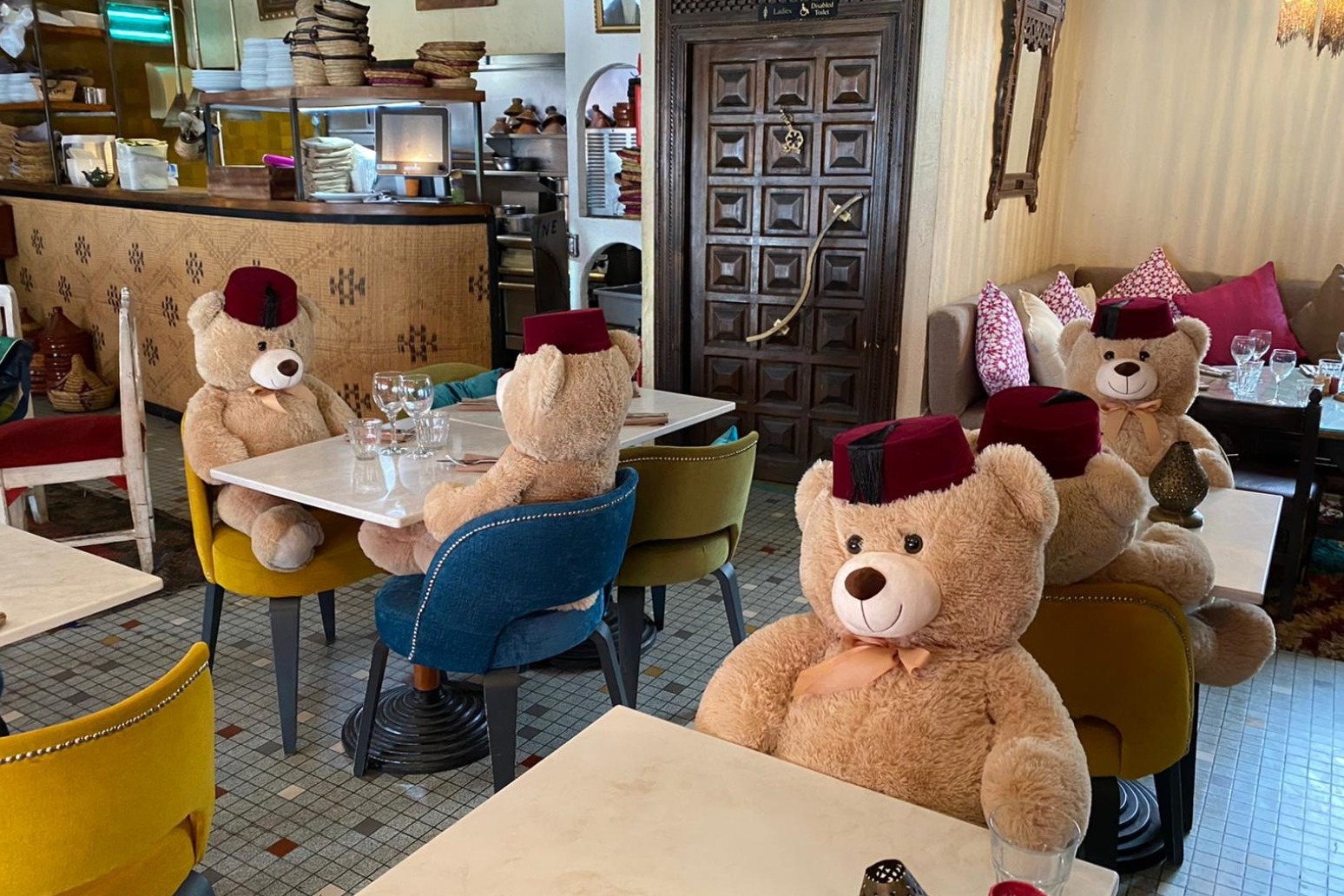 Toy bears brought in to enforce social distancing at Balham restaurant 
