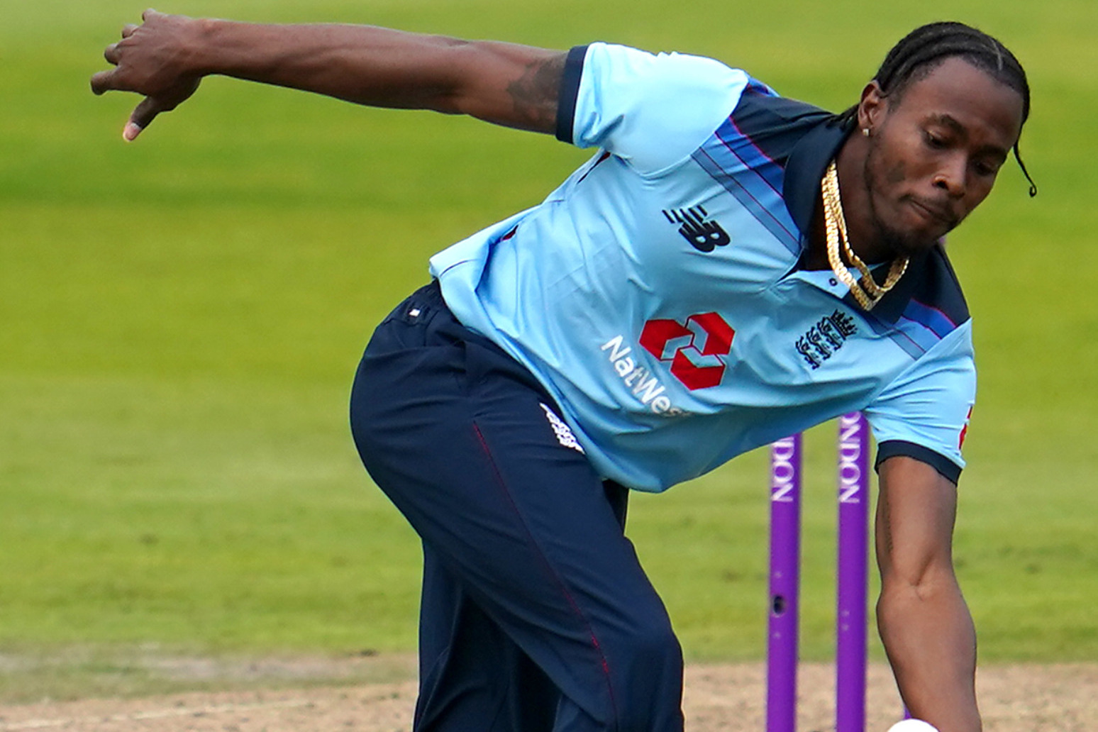 Jofra Archer takes three wickets to impress on return to action 