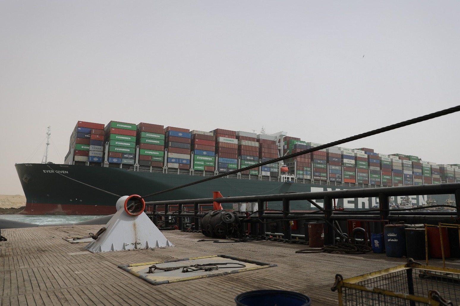 Traffic jam eases further in Suez Canal after ship unblocked 