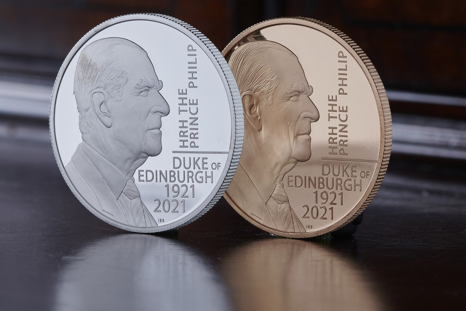 New £5 coin unveiled commemorating the Duke of Edinburgh 