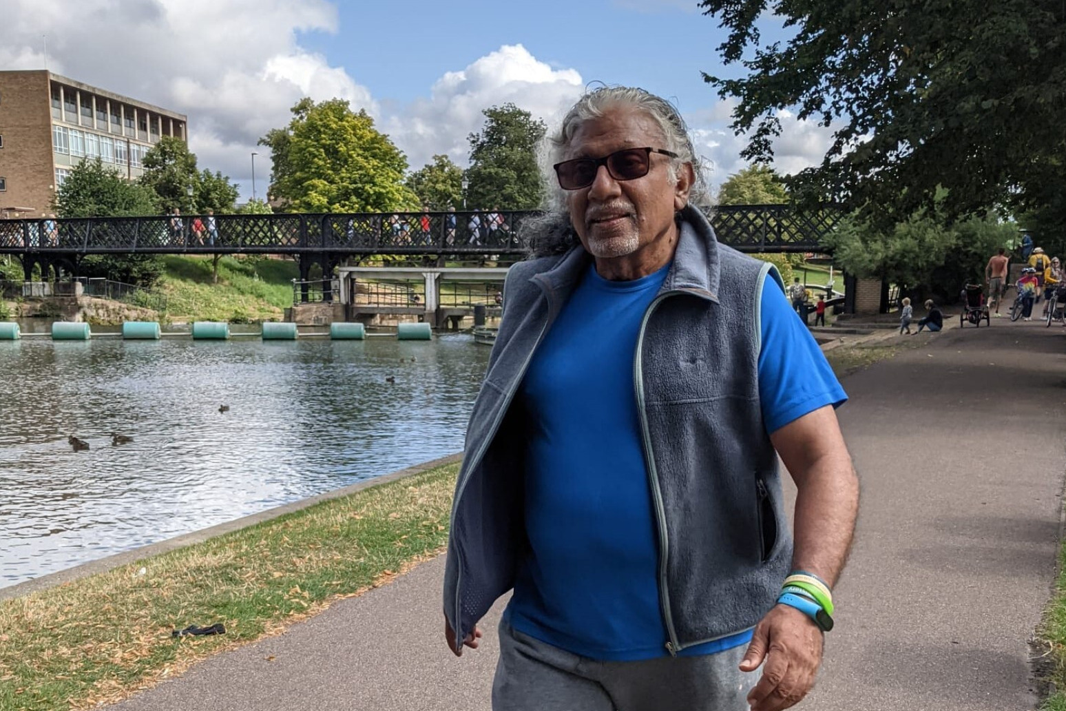 Pensioner walking from London to Glasgow to raise climate change awareness 