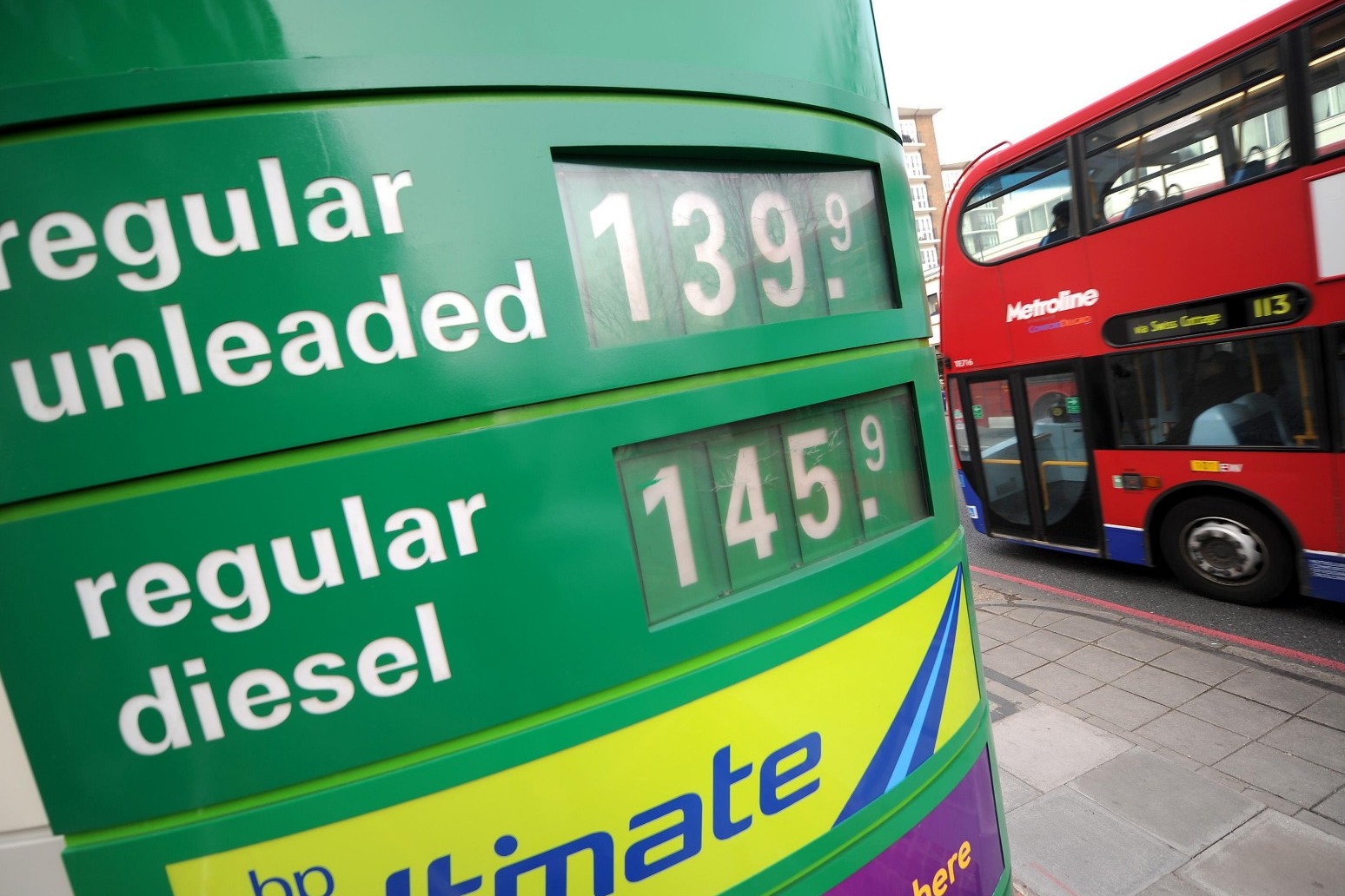 Petrol prices closing in on record high, analysis shows 