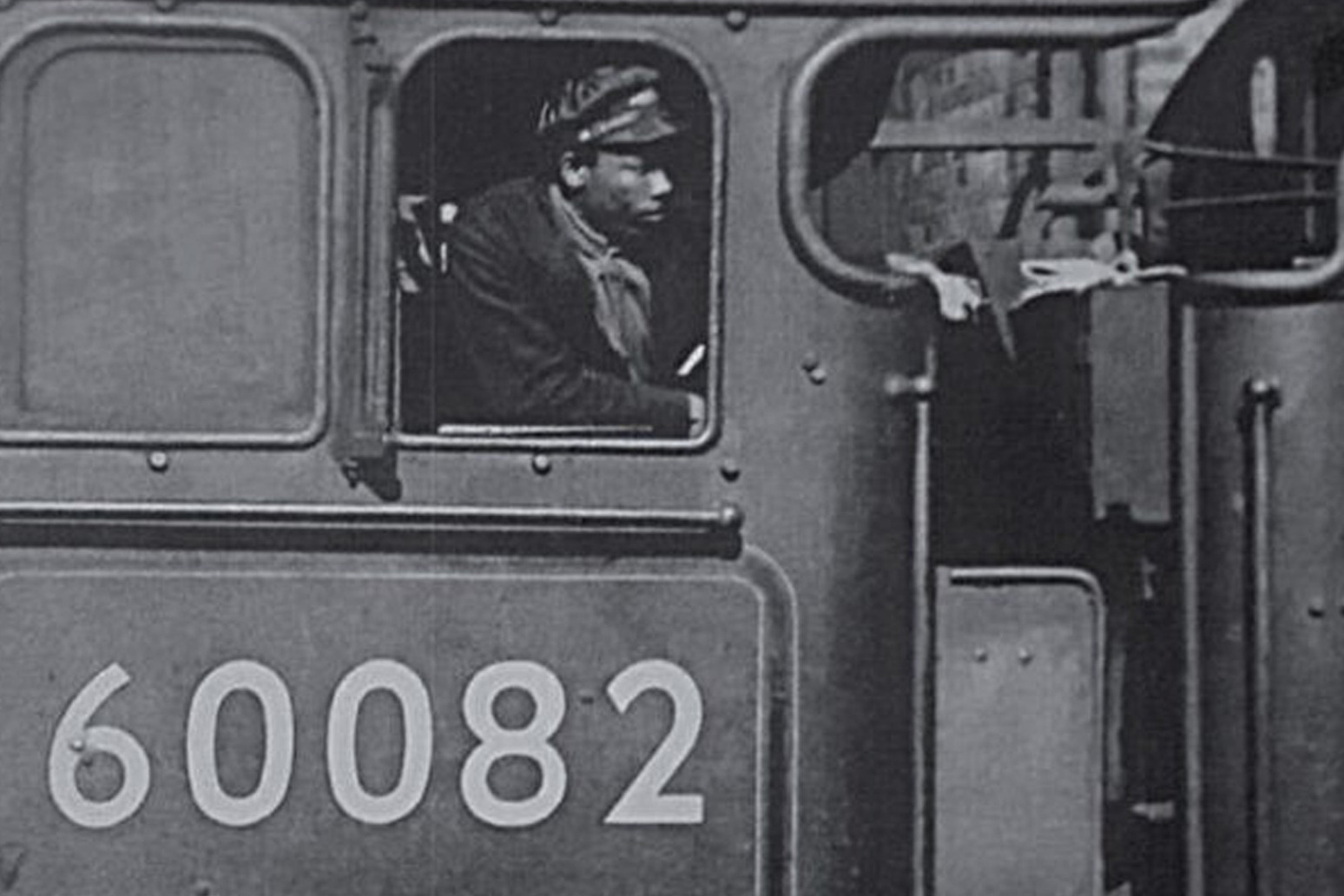 Plaque commemorates Britain’s first black train driver 