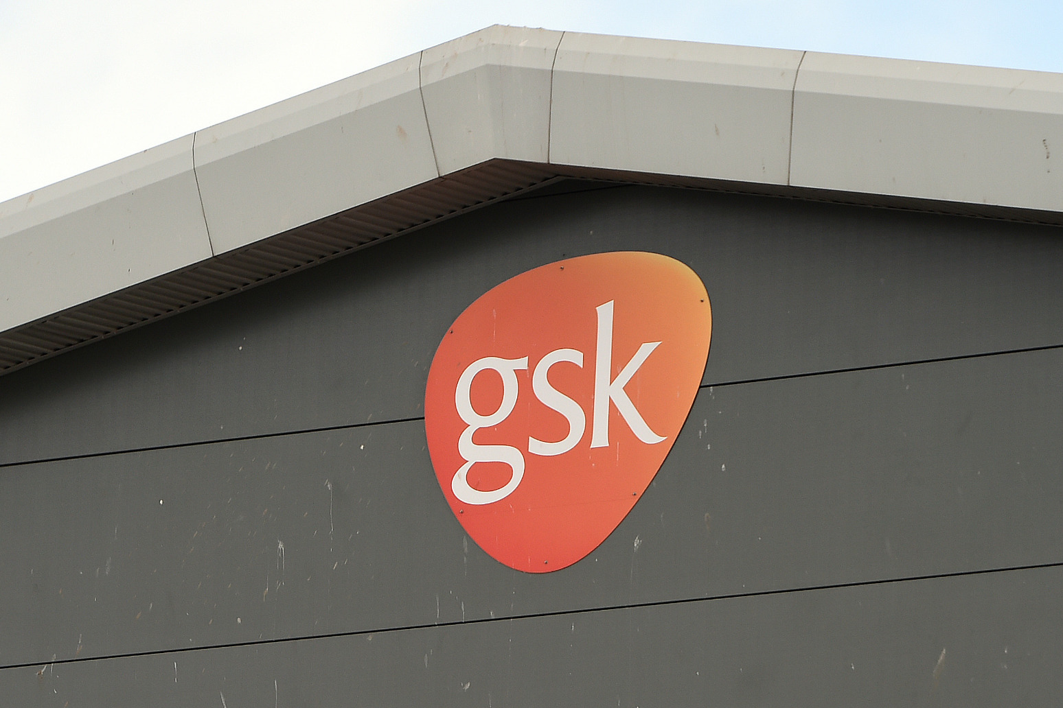 Drugs and vaccines help pharma giant GSK beat expectations 