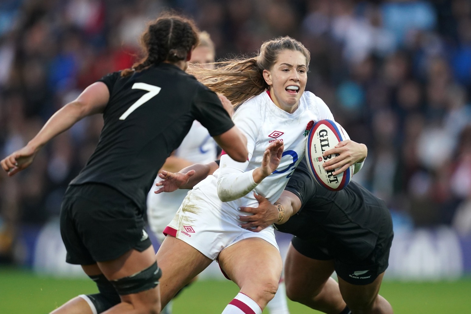 England Women score seven-try rout against world champions New Zealand 