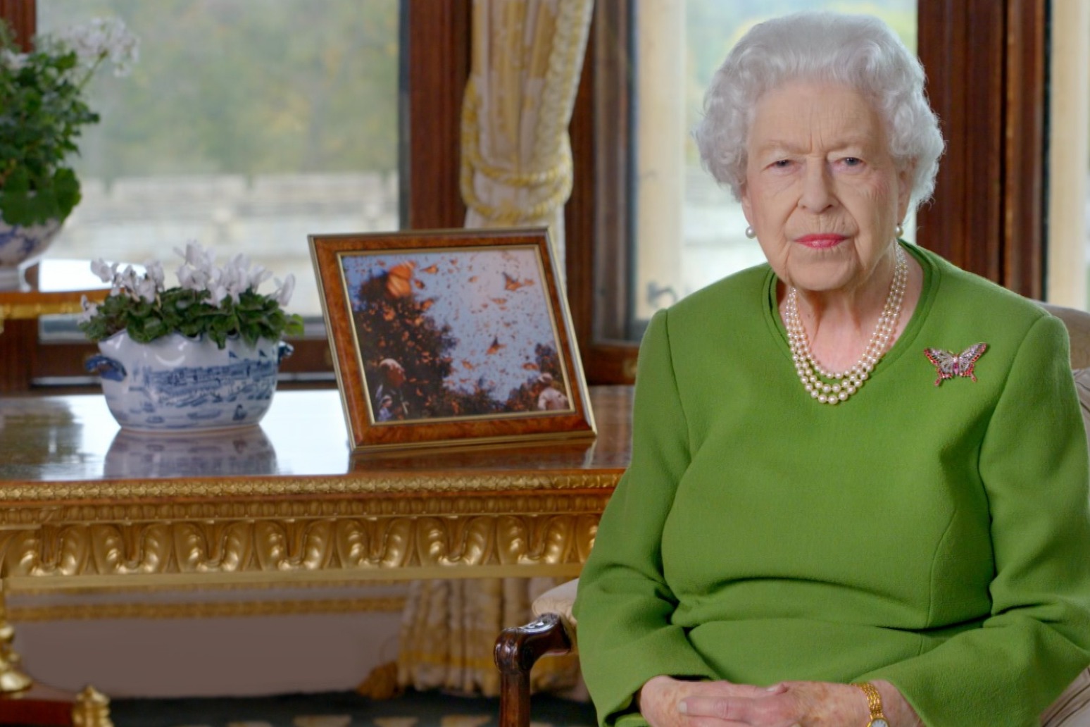 The Queen calls for world leaders to work together to tackle climate change 