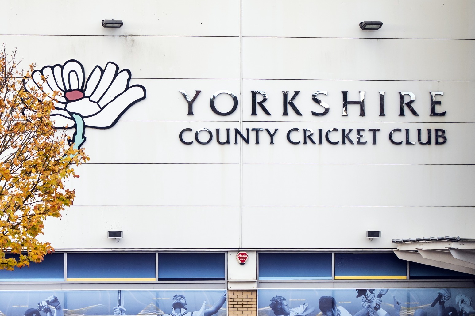 Yorkshire chairman Roger Hutton resigns amid Azeem Rafiq claims 