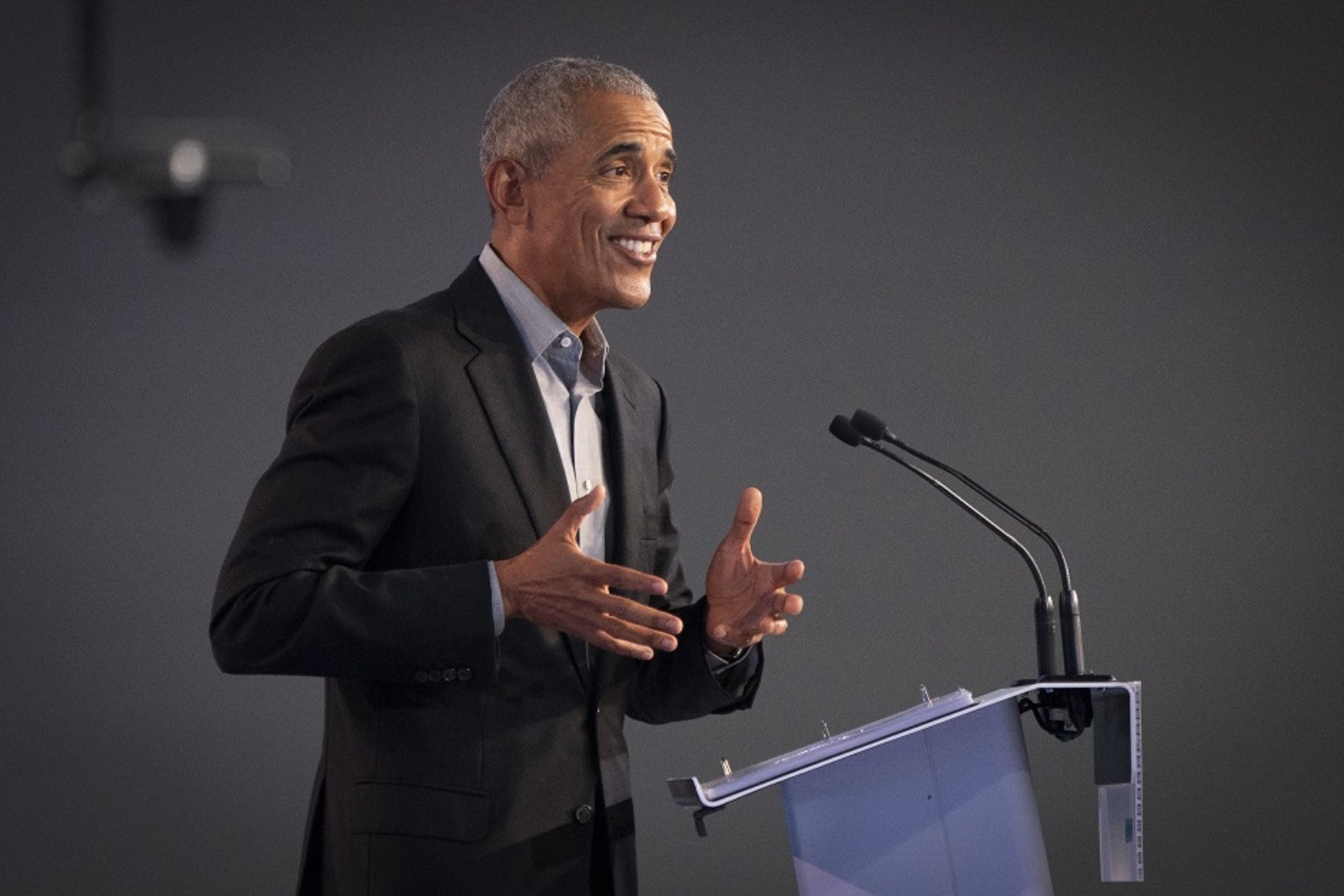 Barack Obama urges climate activists to listen to other people\'s concerns 