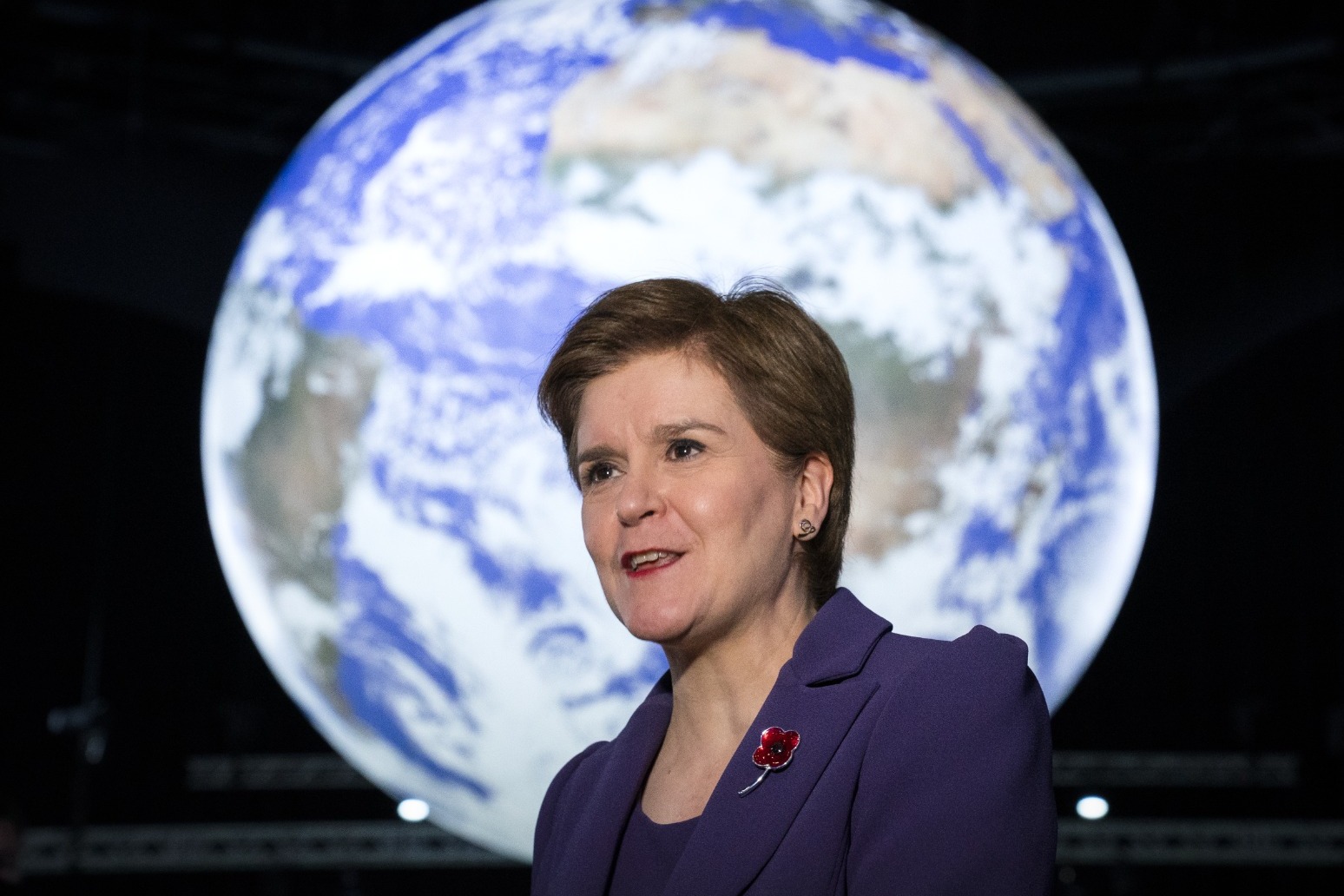 Sturgeon urges PM to return to Cop26 as talks enter final hours 