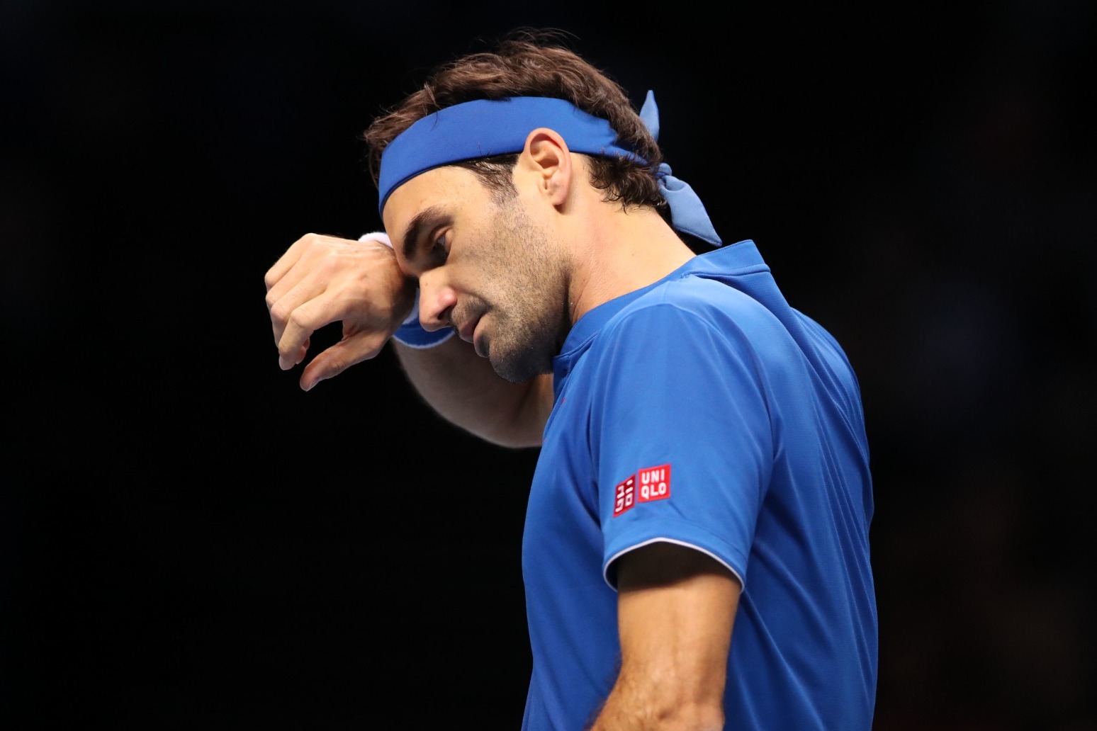 Roger Federer out of Australian Open and unlikely to be fit for Wimbledon 